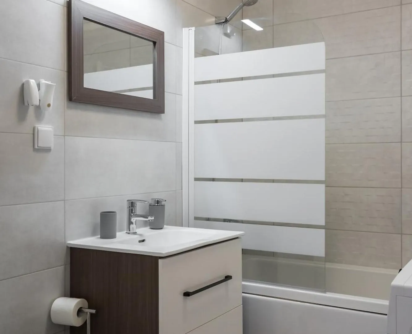 Central Haven With Private Parking And Balcony Bucharest 0*,