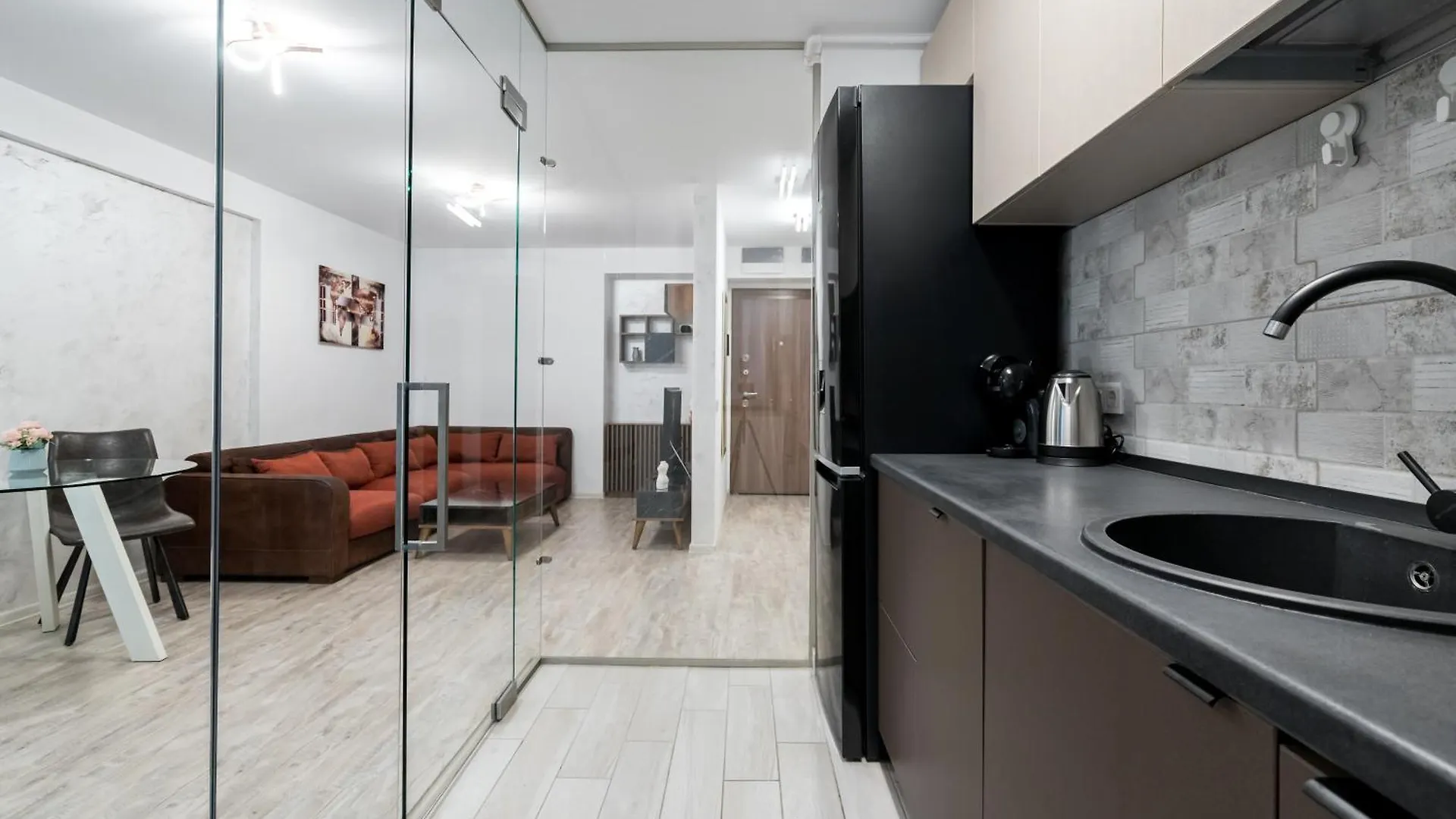 Central Haven With Private Parking And Balcony Bucharest Apartment