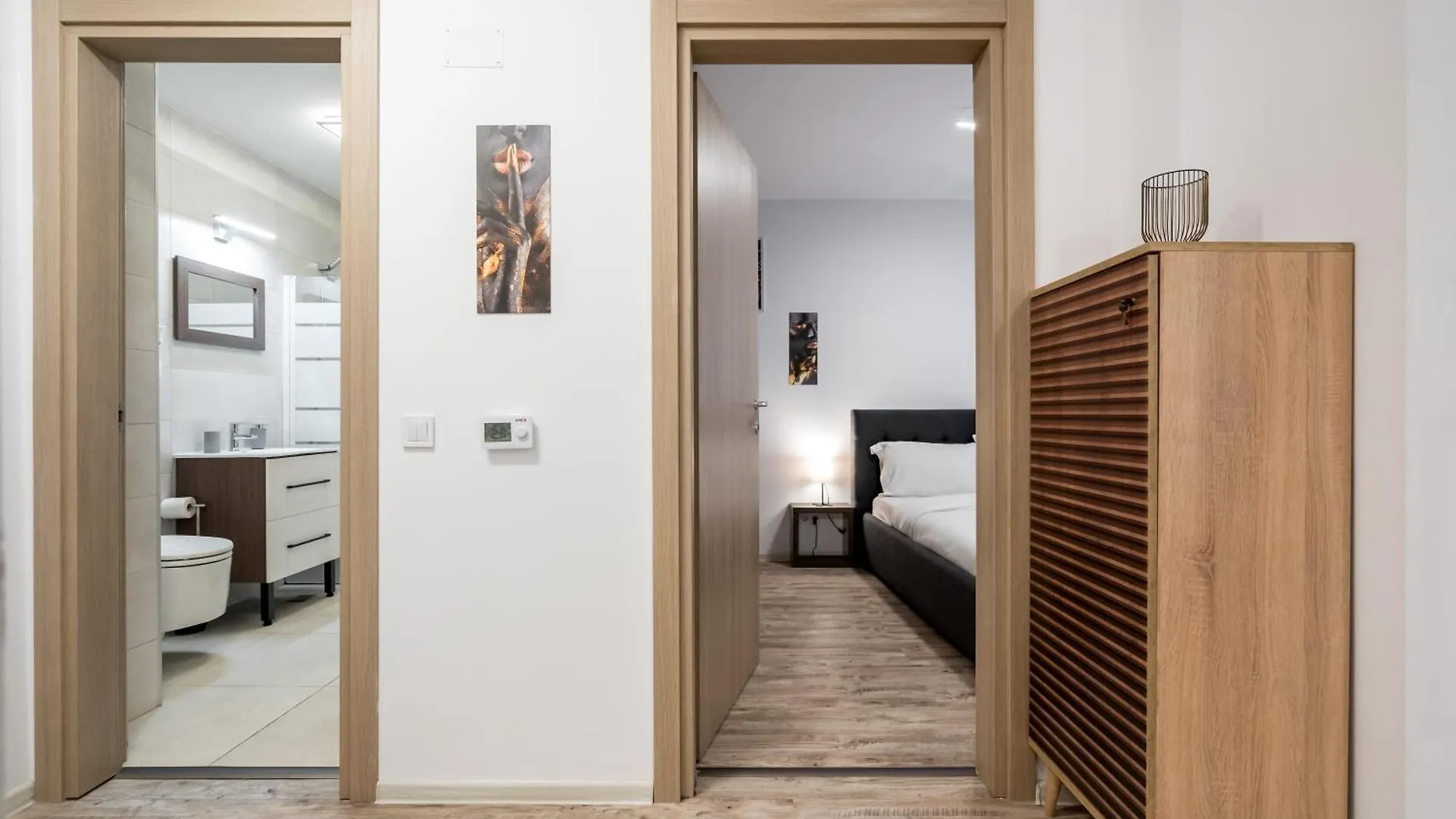 Central Haven With Private Parking And Balcony Bucharest Apartment